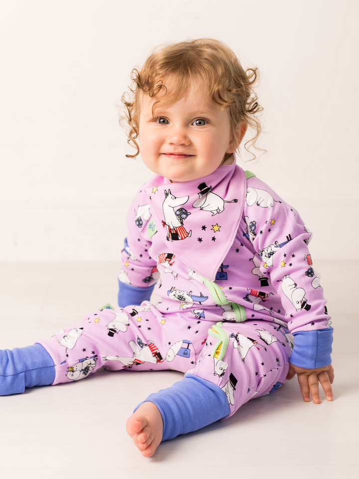 Moomin™ Organic Love Forever Light Lilac Bib